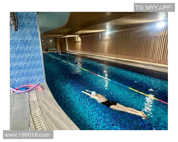 精选游泳装备推荐助你提升泳技舒适度全面了解必备泳具选择与使用技巧